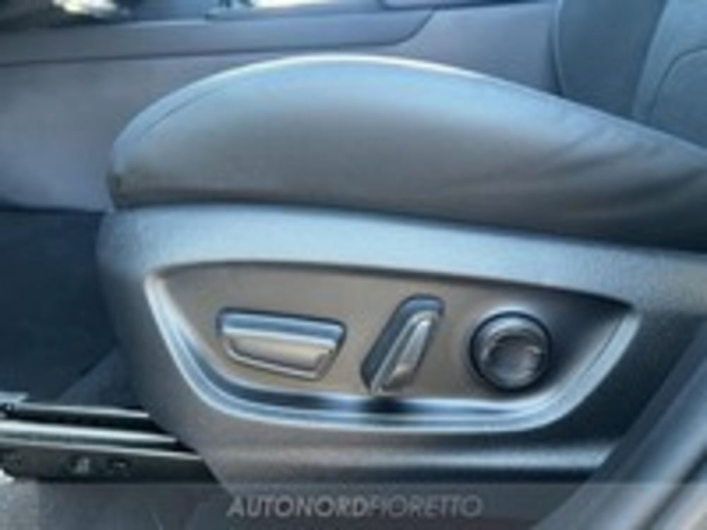 Toyota Toyota C-HR usata a Udine (15)
