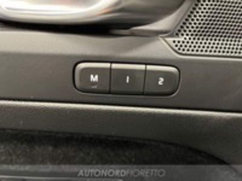 Volvo XC40 usata a Udine (10)