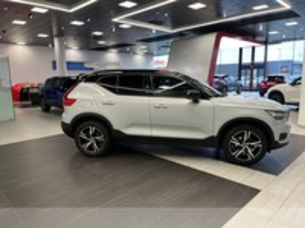 Volvo XC40 usata a Udine (4)