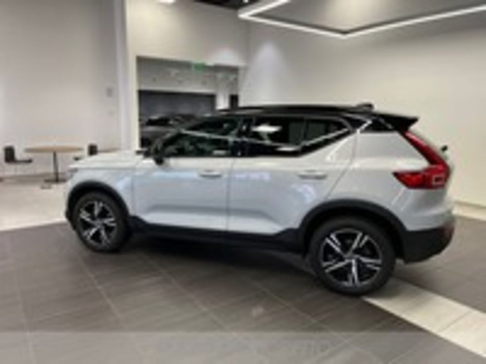 Volvo XC40 usata a Udine (6)