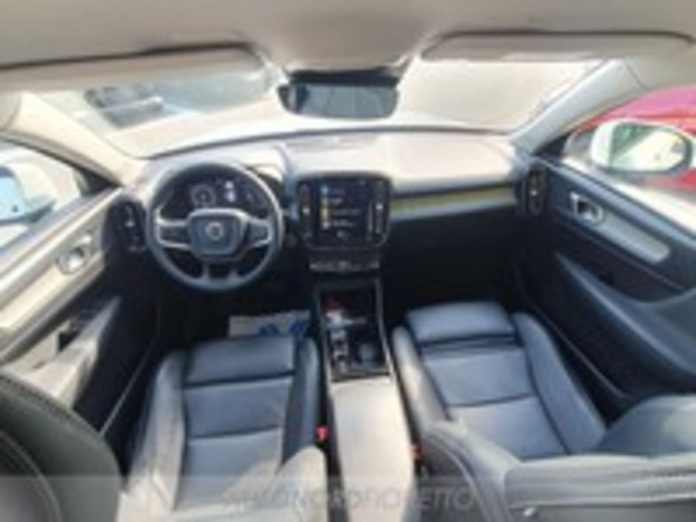 Volvo XC40 usata a Udine (12)