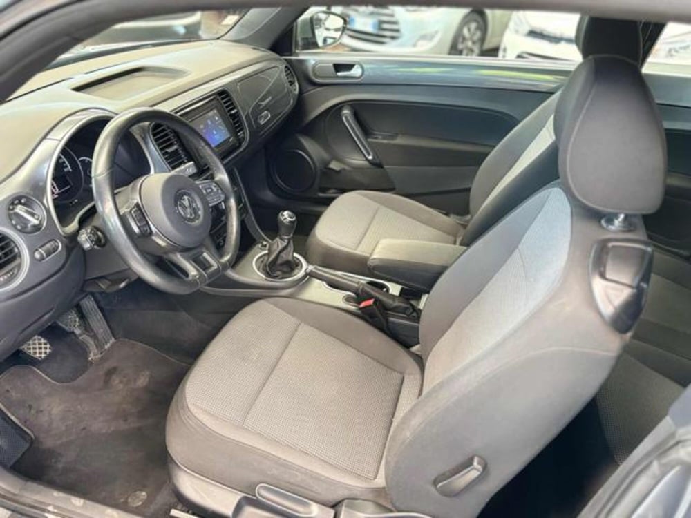 Volkswagen Maggiolino usata a Pesaro-Urbino (5)
