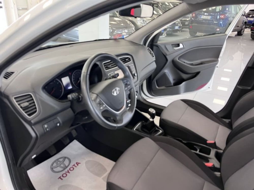 Hyundai i20 usata a Prato (7)