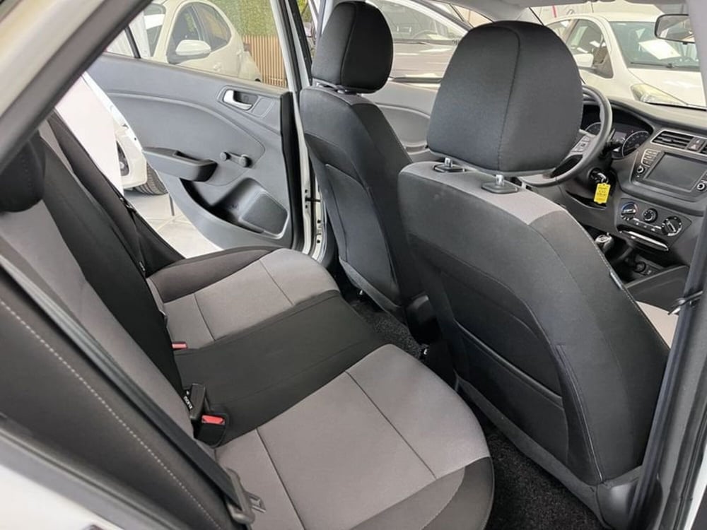 Hyundai i20 usata a Prato (9)