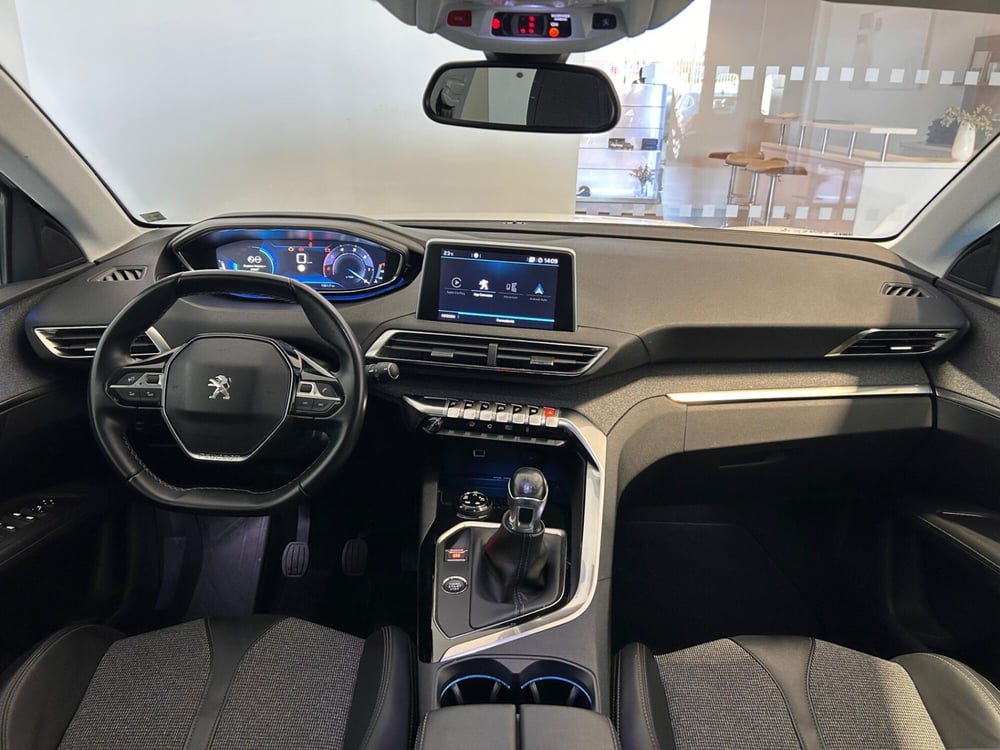 Peugeot 3008 usata a Napoli (4)
