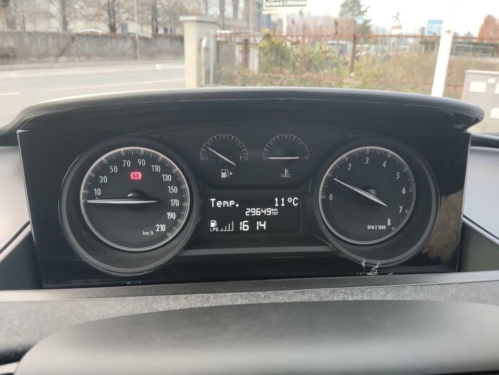 Lancia Ypsilon usata a Asti (11)