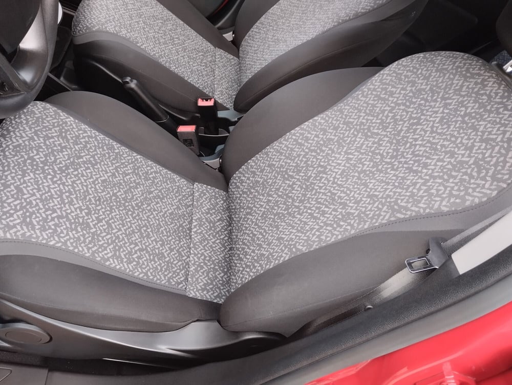 Lancia Ypsilon usata a Asti (16)