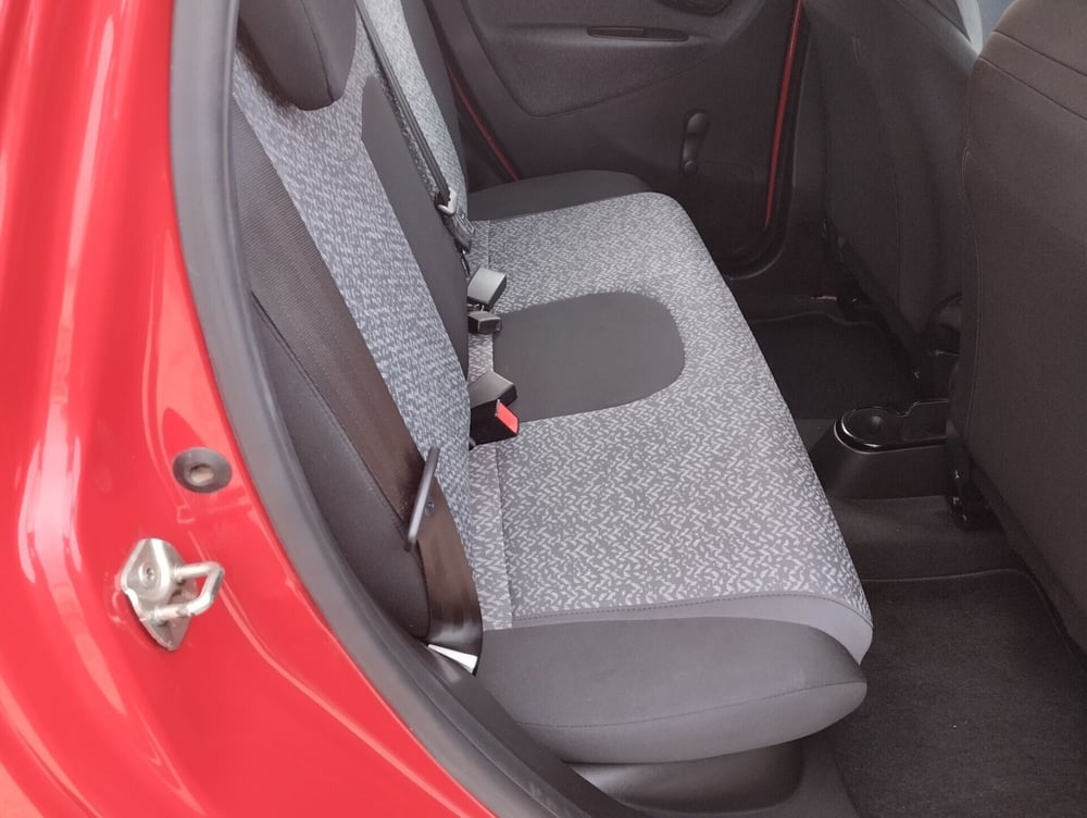 Lancia Ypsilon usata a Asti (19)