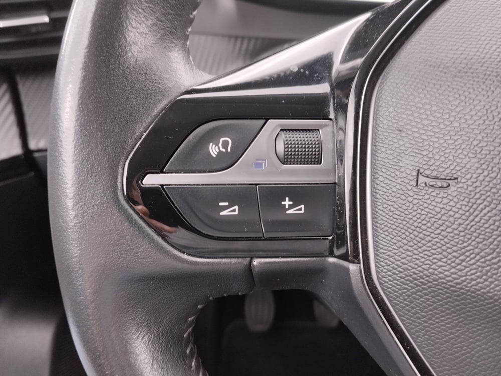 Peugeot 2008 usata a Asti (8)