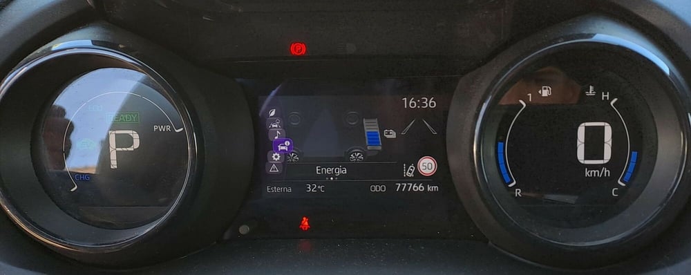 Toyota Yaris usata a Lecco (10)