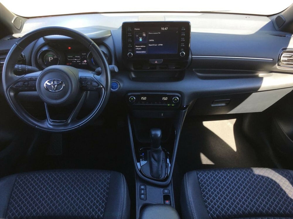 Toyota Yaris usata a Lecco (9)