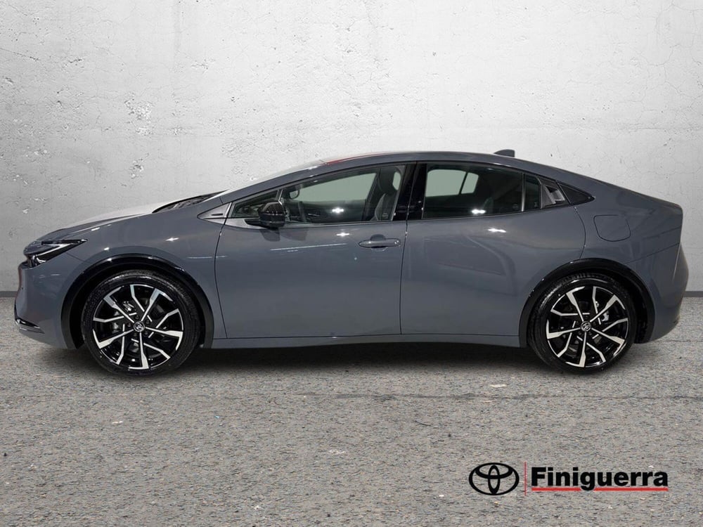 Toyota Prius nuova a Lecco (6)