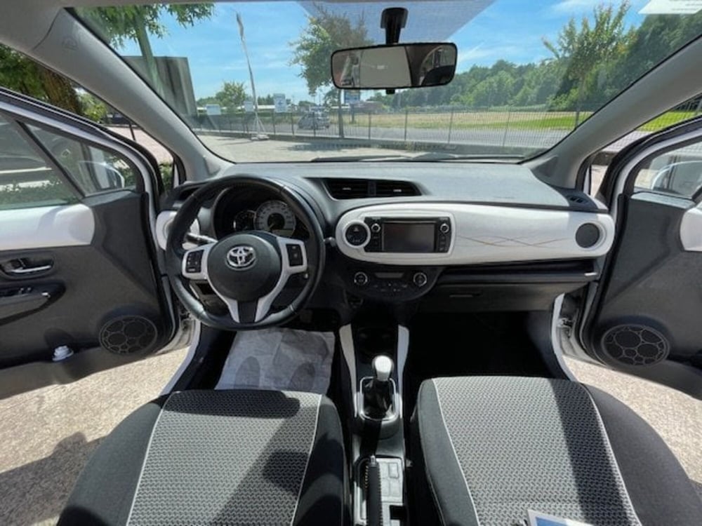 Toyota Yaris usata a Como (8)