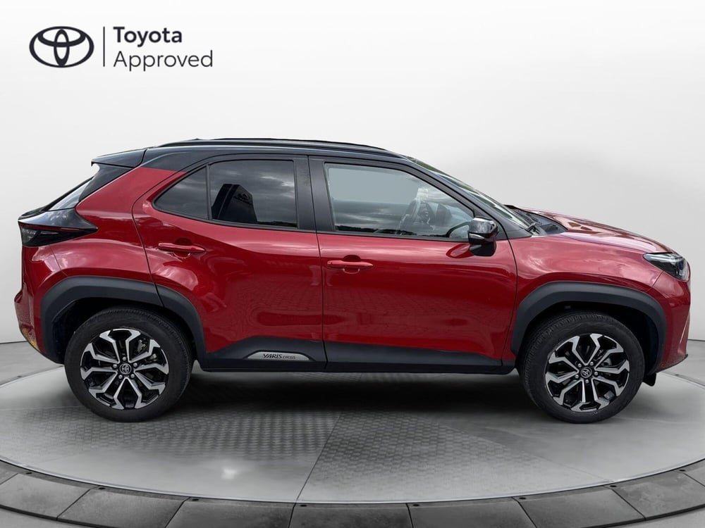 Toyota Yaris Cross usata a Como (10)