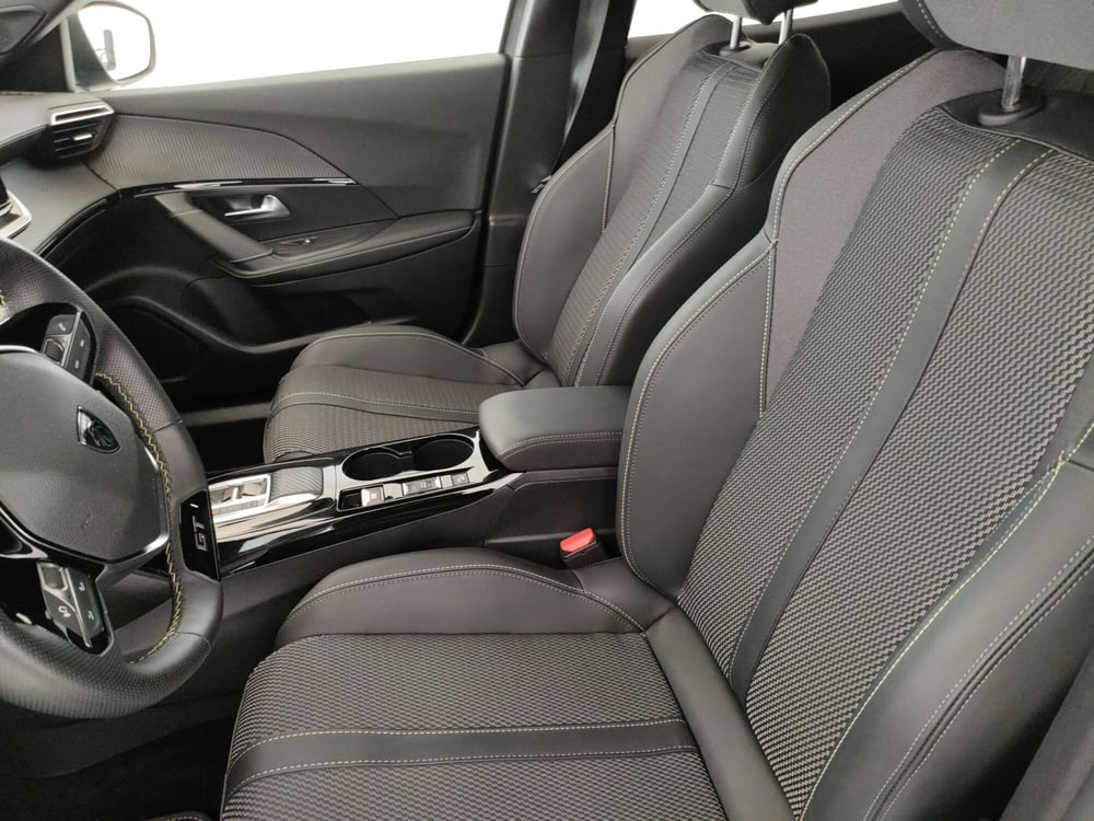 Peugeot 2008 usata a Caserta (20)