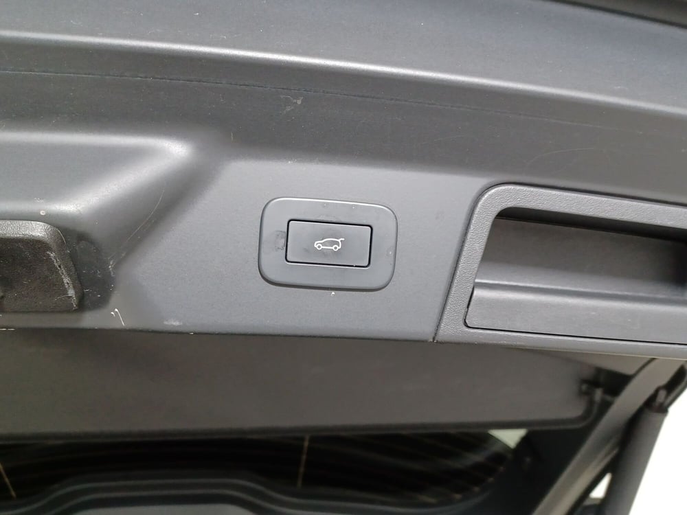 Land Rover Range Rover Velar usata a Torino (20)