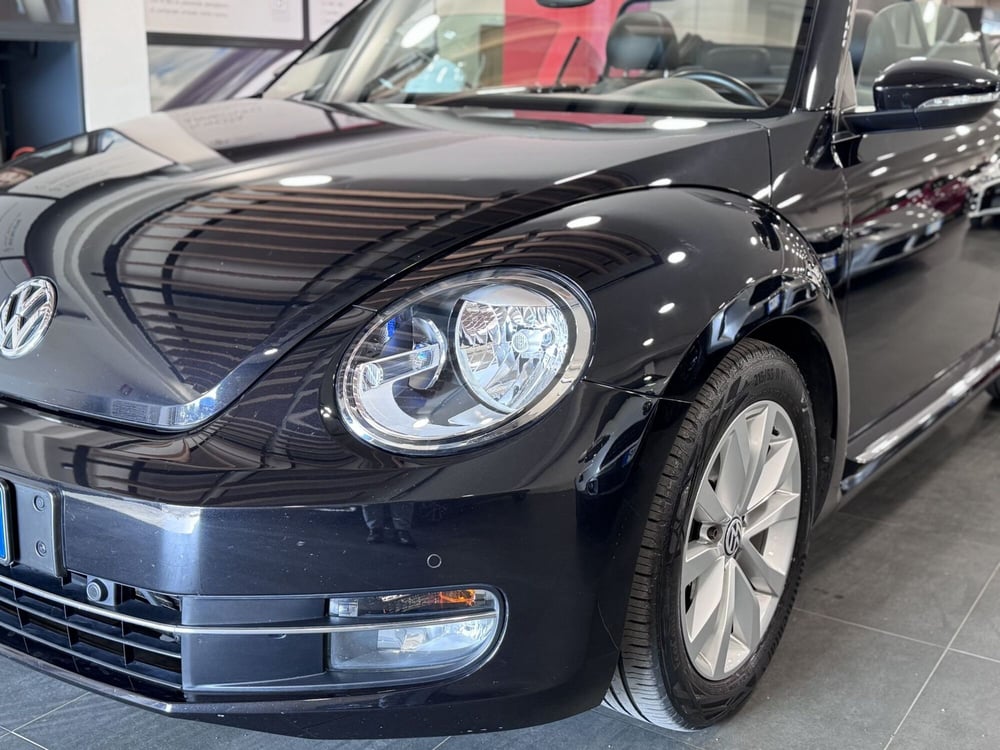 Volkswagen Maggiolino Cabrio usata a Brescia (6)