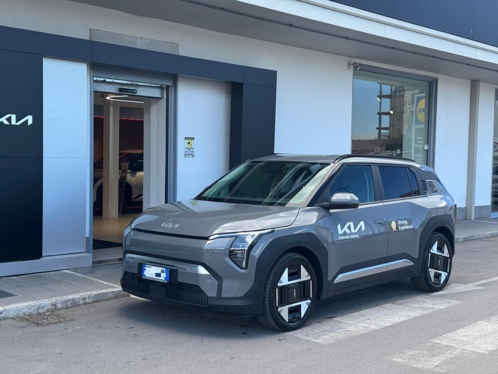 Kia EV3 usata a Napoli (2)