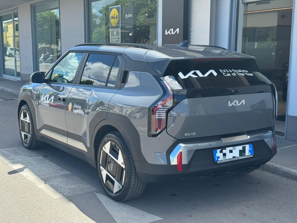 Kia EV3 usata a Napoli (5)