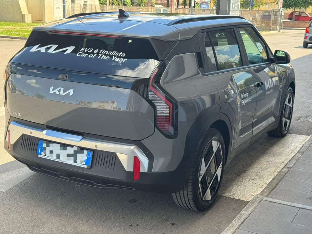 Kia EV3 usata a Napoli (6)