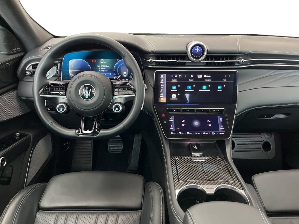 Maserati Grecale usata a Torino (12)