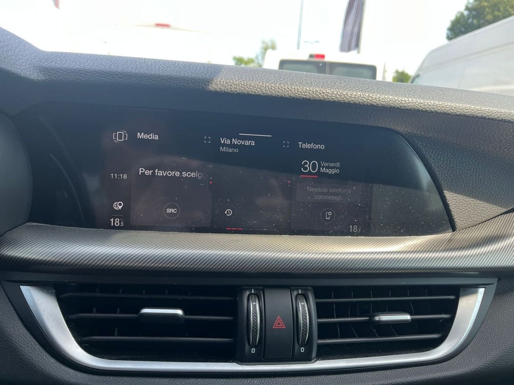 Alfa Romeo Stelvio usata a Milano (18)