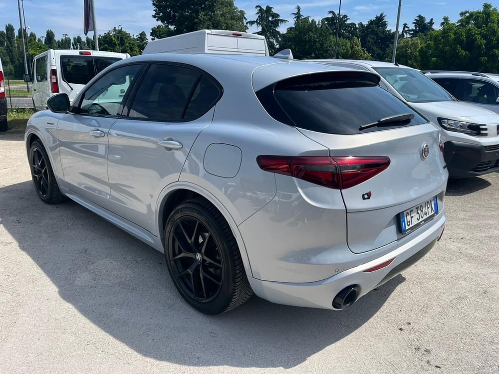 Alfa Romeo Stelvio usata a Milano (6)