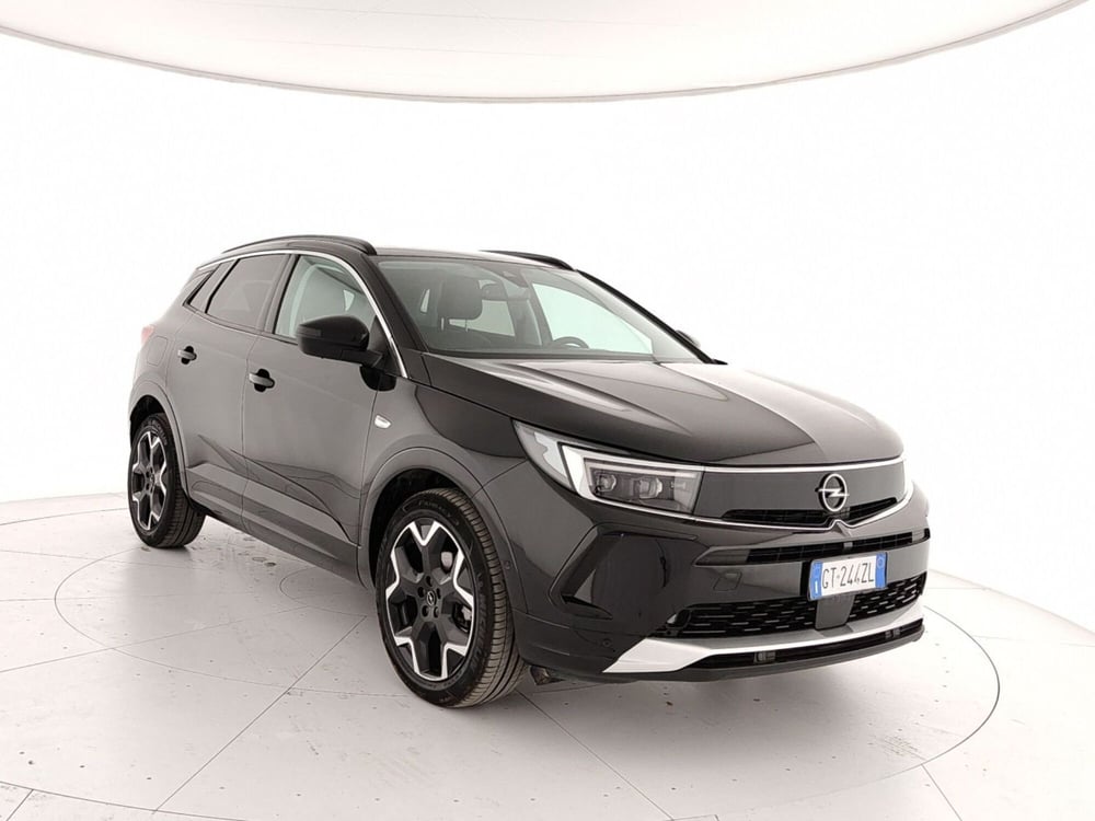 Opel Grandland usata a Caserta