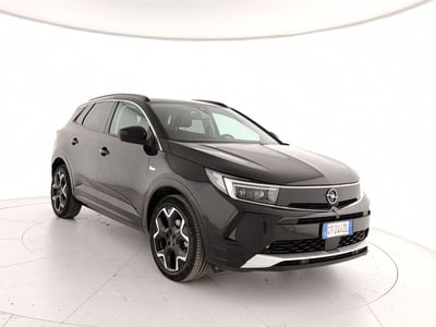 Opel Grandland 1.5 diesel Ecotec aut. Ultimate del 2024 usata a Caserta