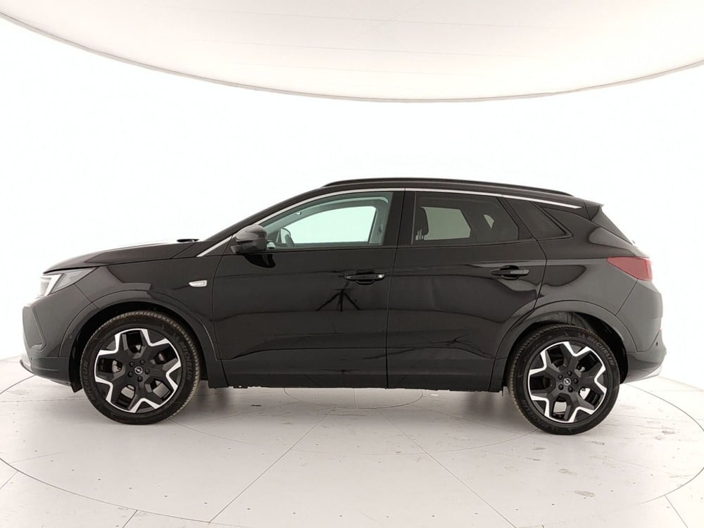 Opel Grandland usata a Caserta (8)