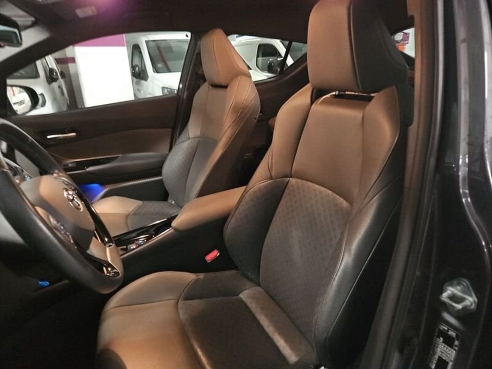 Toyota Toyota C-HR usata a Vicenza (8)