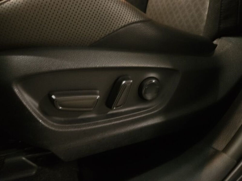 Toyota Toyota C-HR usata a Vicenza (9)