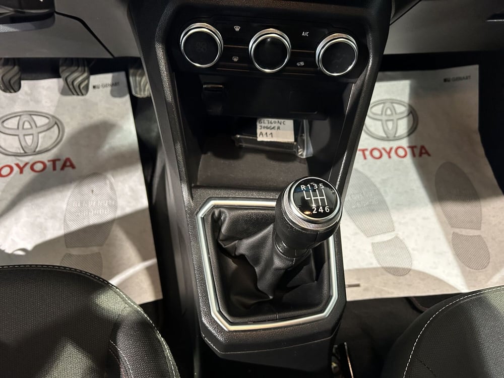 Dacia Jogger usata a Milano (15)