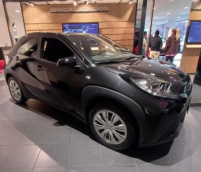 Toyota Aygo X 1.0 VVT-i 72 CV 5p. Undercover S-CVT nuova a Sesto San Giovanni
