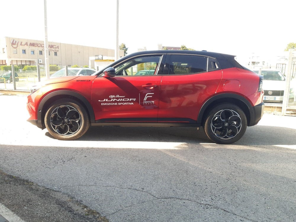 Alfa Romeo Junior nuova a Campobasso (2)