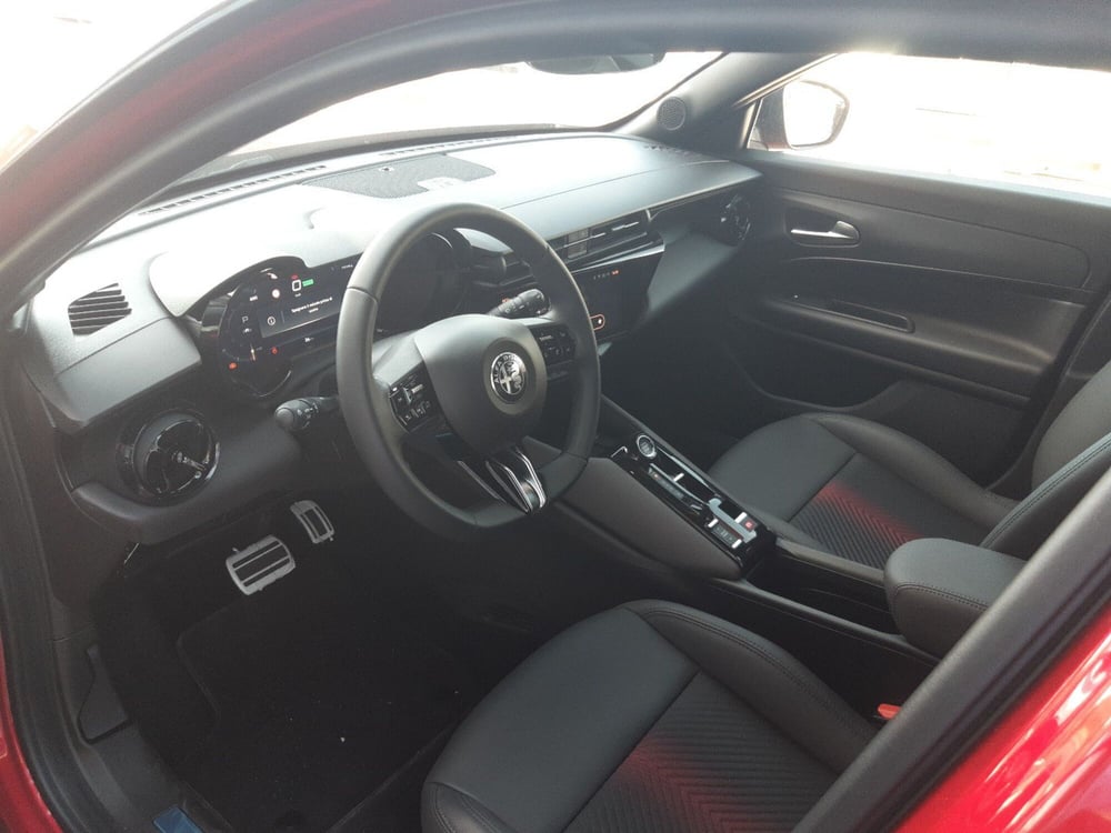 Alfa Romeo Junior nuova a Campobasso (20)