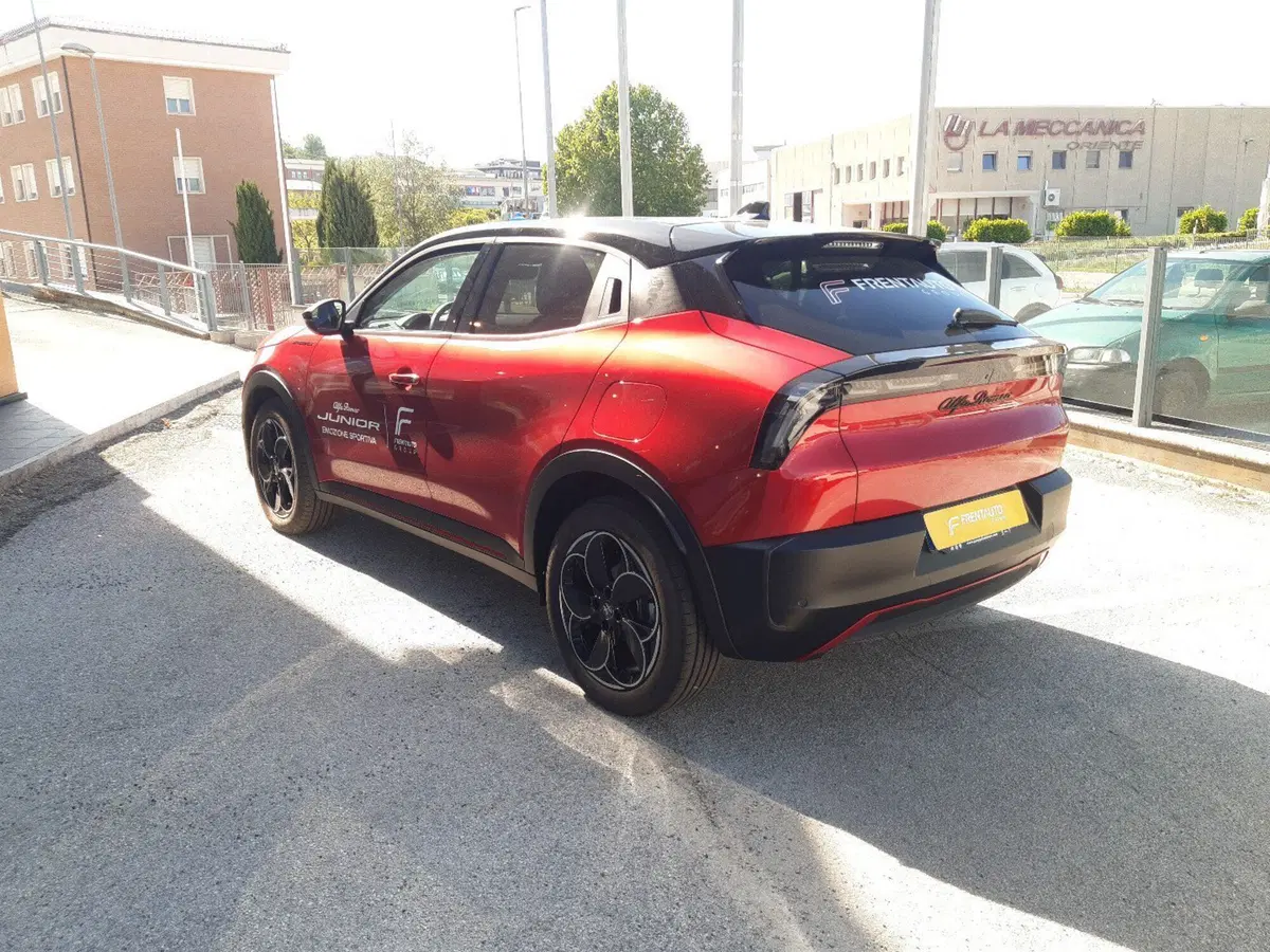 Alfa Romeo Junior nuova a Campobasso (3)