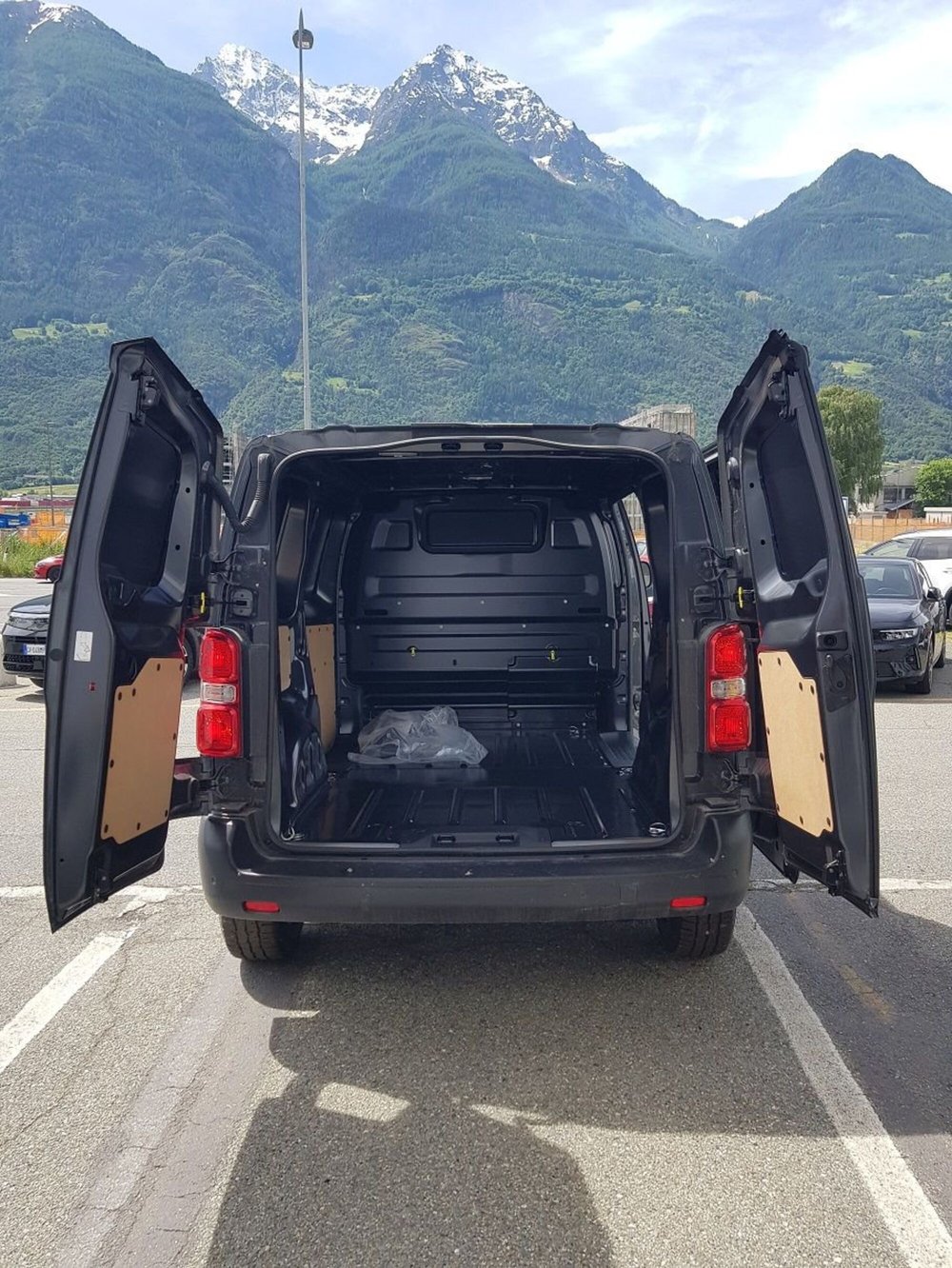 Opel Vivaro Furgone nuova a Aosta (6)