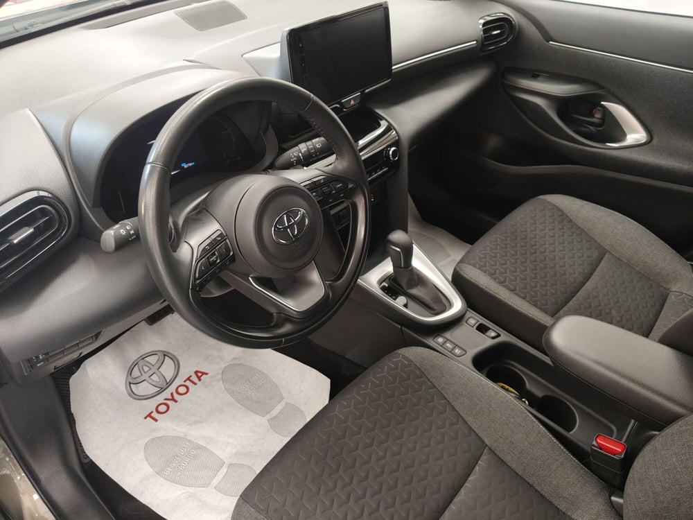 Toyota Yaris Cross usata a Roma (13)