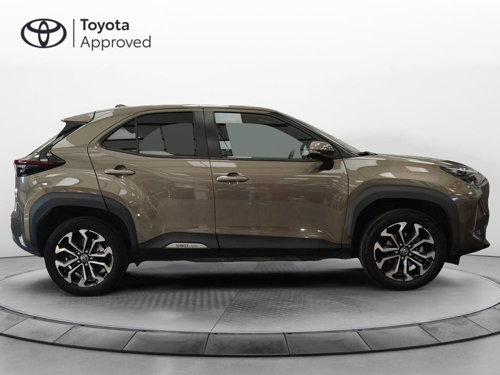 Toyota Yaris Cross usata a Roma (18)