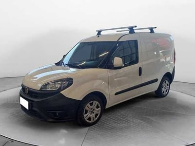 Fiat Dobl&ograve; Furgone 1.6 MJT 105CV PC-TN Cargo Lamierato SX E5+ del 2020 usata a Siena