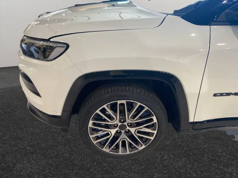 Jeep Compass nuova a Agrigento (12)