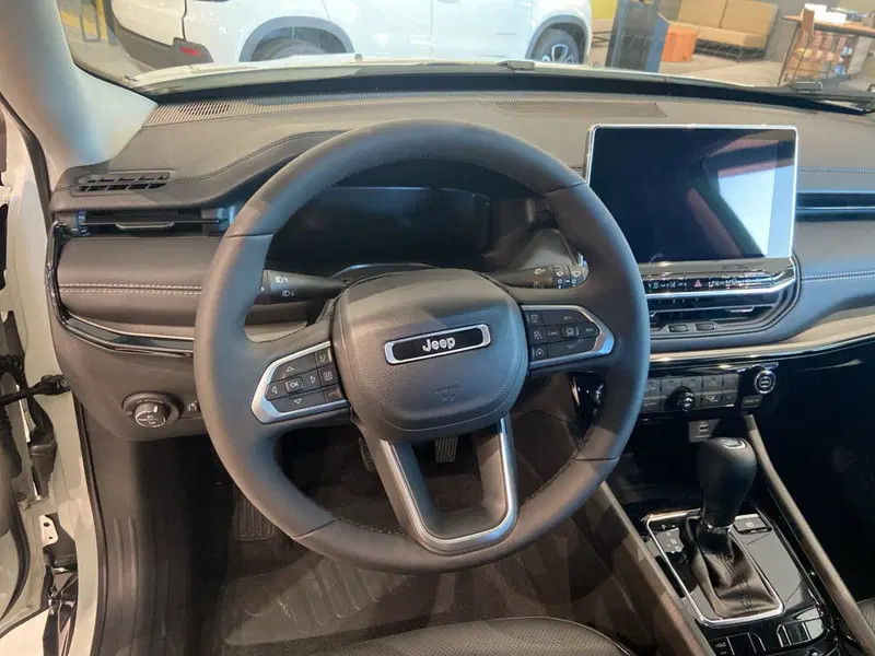 Jeep Compass nuova a Agrigento (20)
