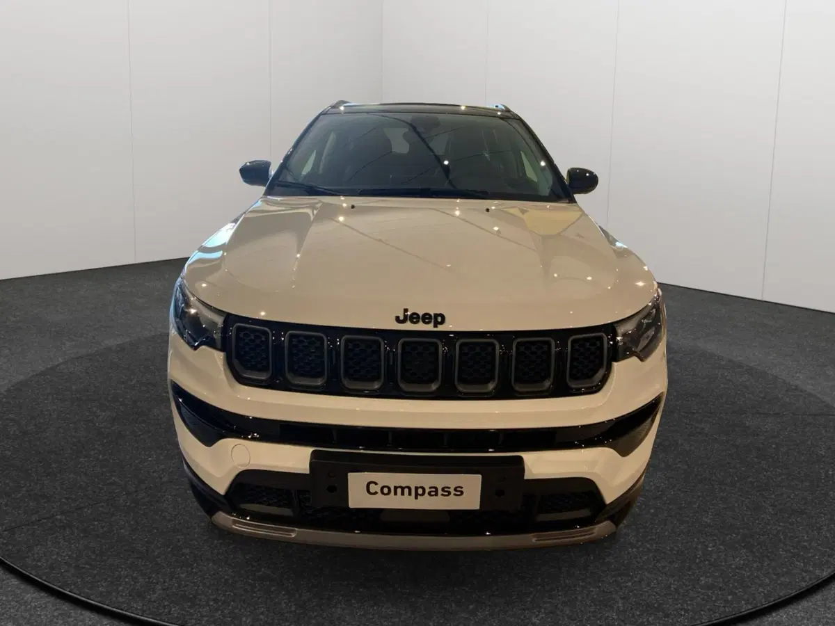 Jeep Compass nuova a Agrigento (5)