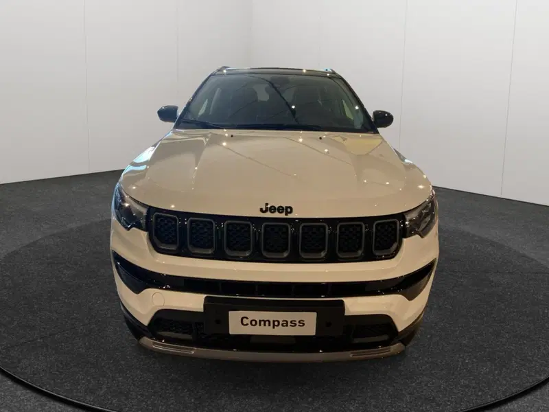 Jeep Compass nuova a Agrigento (5)