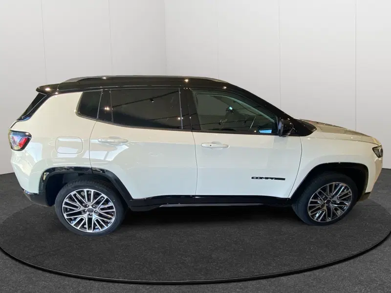 Jeep Compass nuova a Agrigento (7)