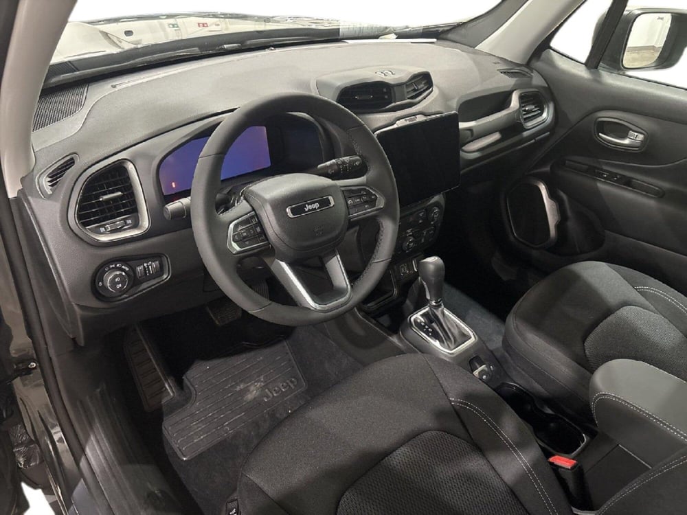 Jeep Renegade nuova a Caltanissetta (18)