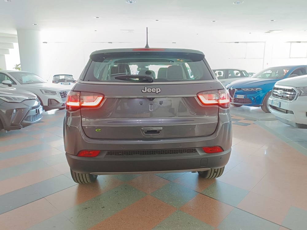 Jeep Compass nuova a Bergamo (4)