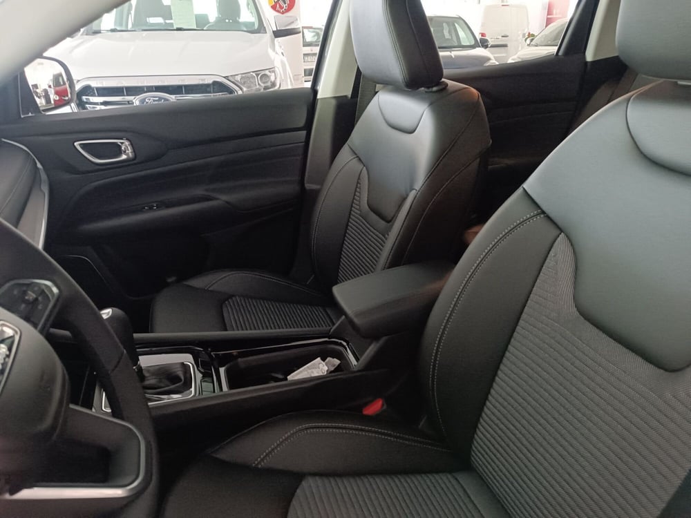 Jeep Compass nuova a Bergamo (8)