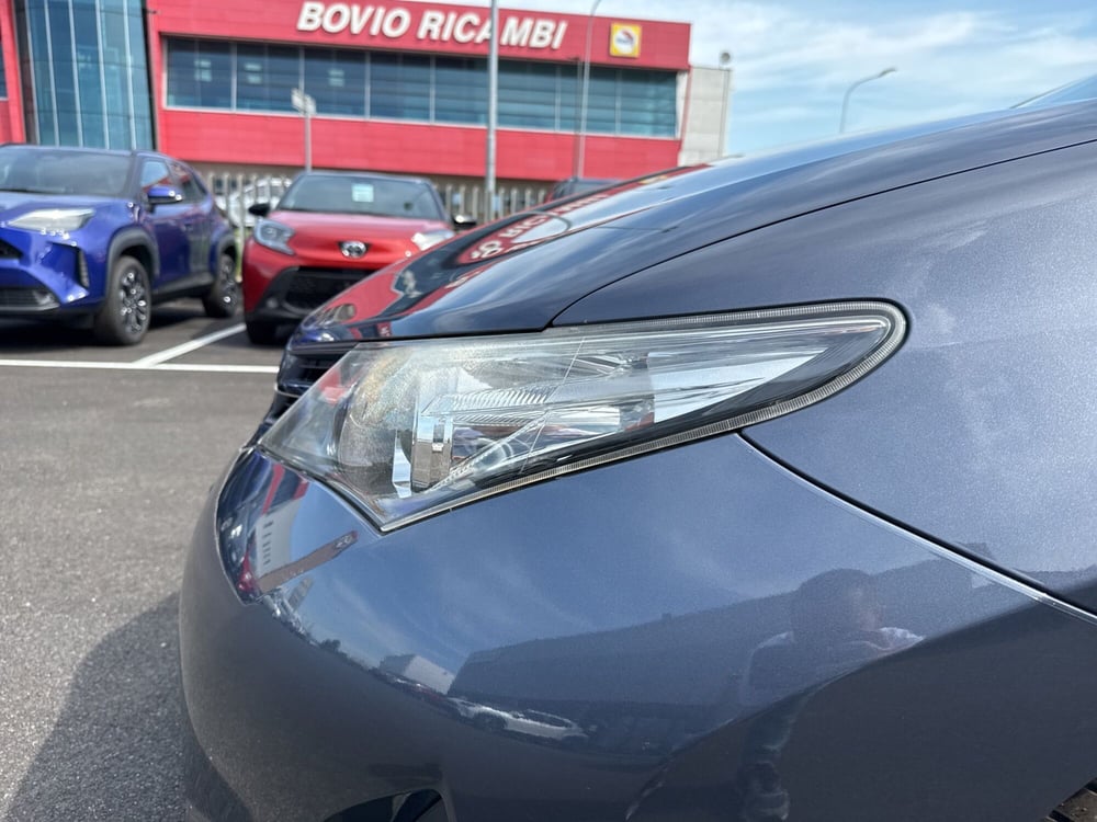 Toyota Auris Station Wagon usata a Mantova (12)